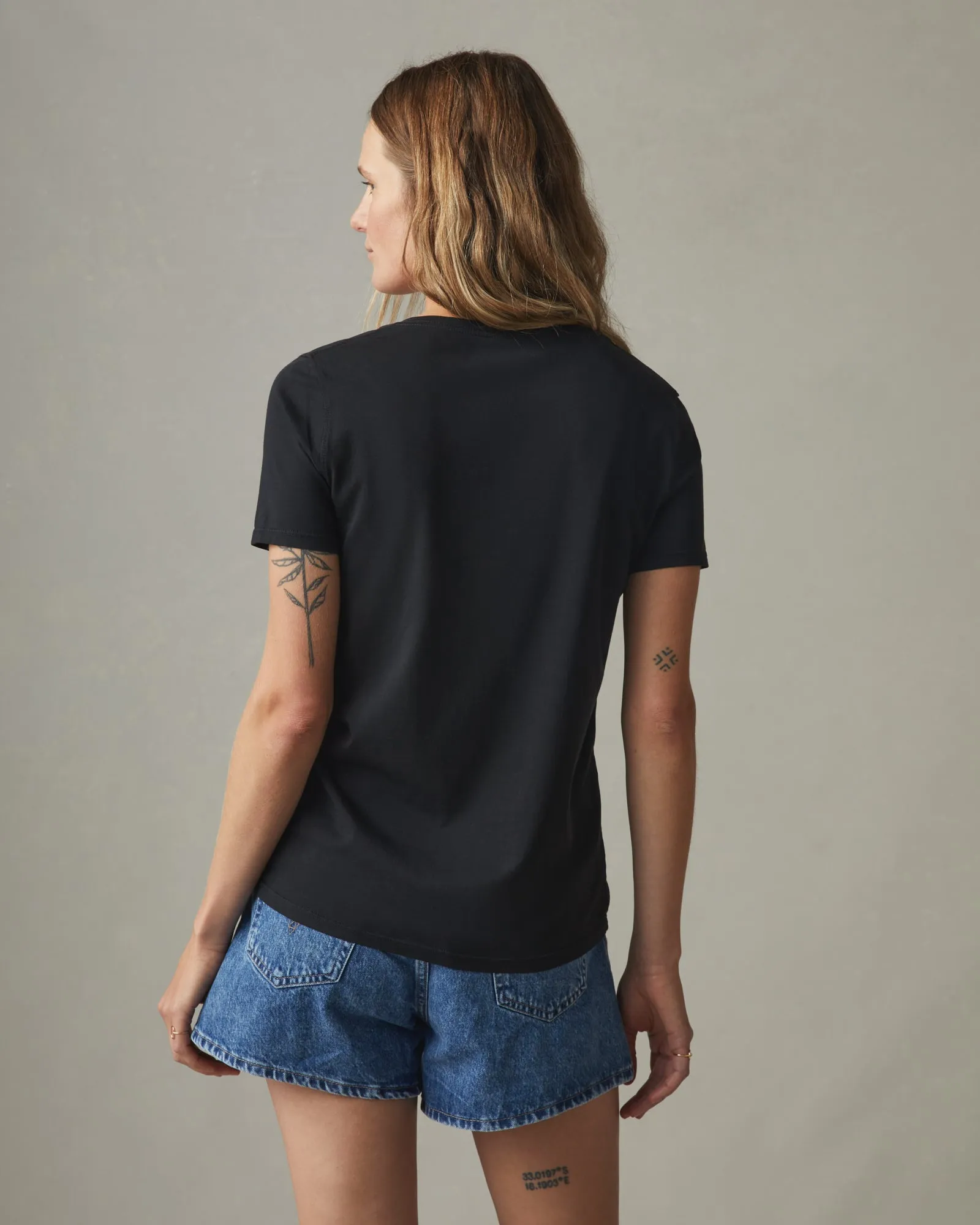 Classic Cotton V-Neck Tee - Black